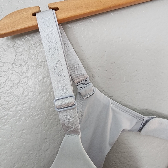 NEW VS T-Shirt Push Up Bra - Picture 4 of 9